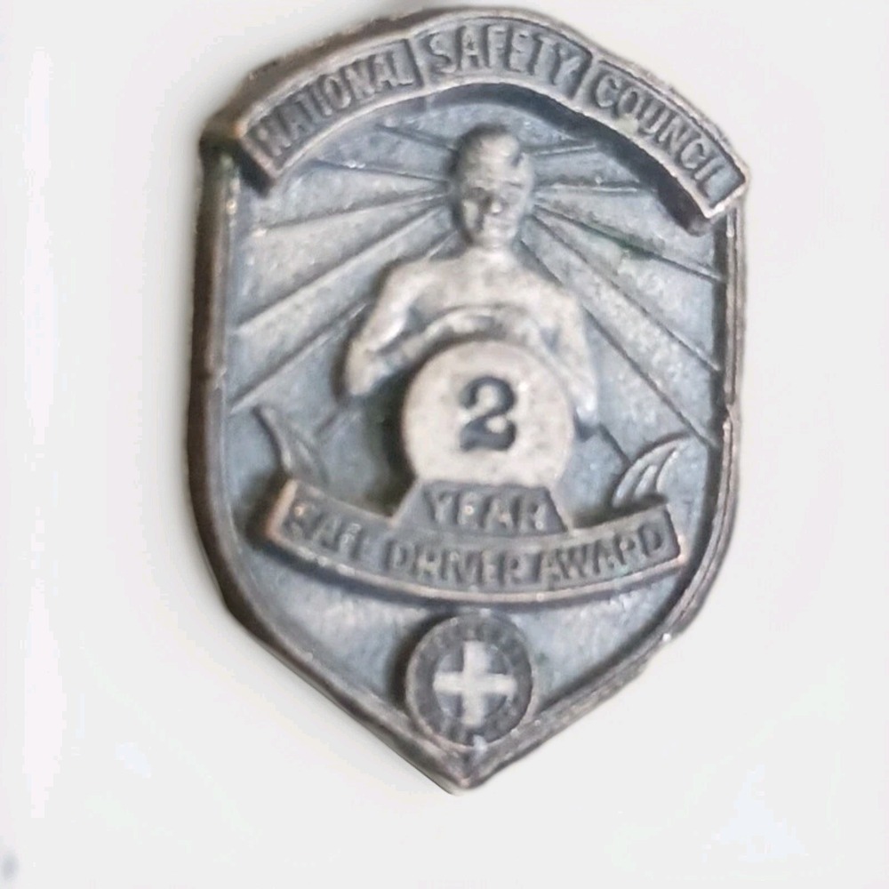 Vintage National Safety Council 2 Year Safe Driver Award Lapel Pinback Pin
